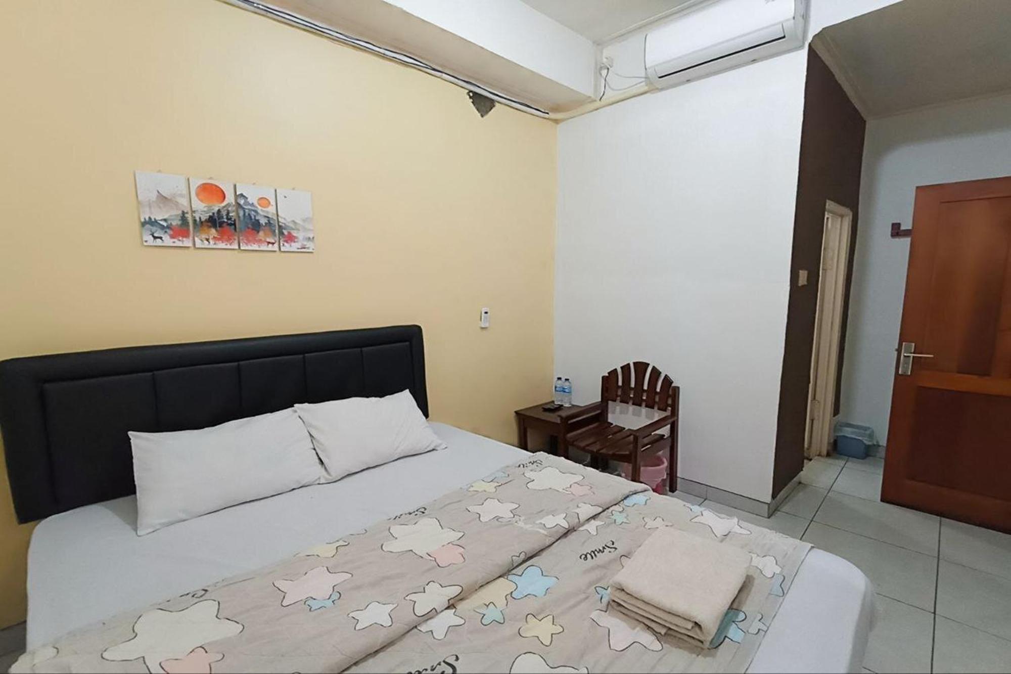 Hotel Bintang Маланг Экстерьер фото